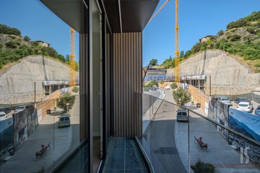 Piso en alquiler de 2 habitaciones en Escaldes-Engordany con terraza y parking