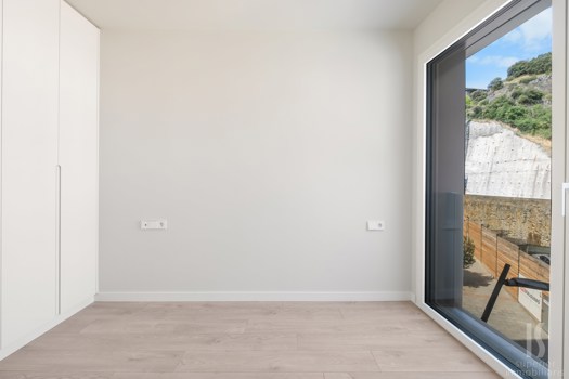 Piso en alquiler de 2 habitaciones en Escaldes-Engordany con terraza y parking