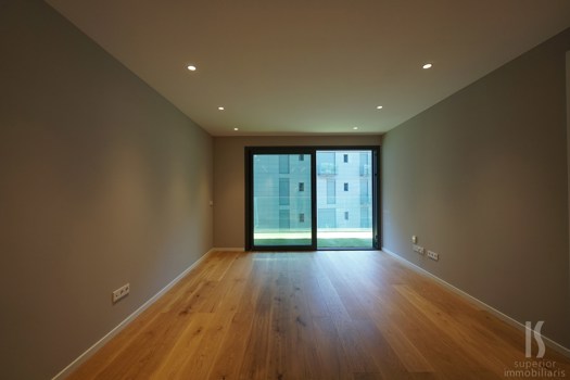 Apartament en lloguer de 2 habitacions a Escaldes-Engordany amb terrassa i parking