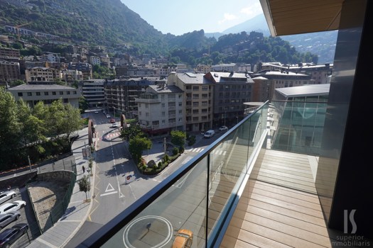 Apartament en lloguer de 3 habitacions a Escaldes-Engordany amb terrassa i parking