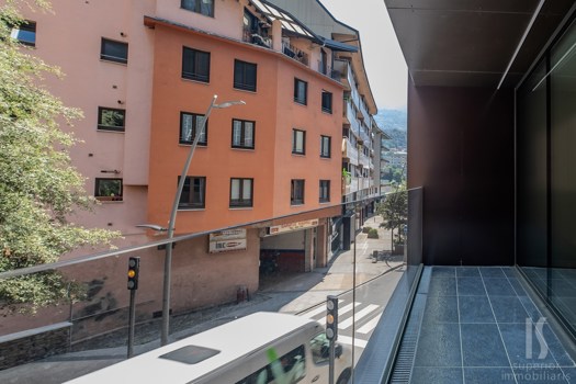 Piso en alquiler de 2 habitaciones en Escaldes-Engordany con terraza y parking