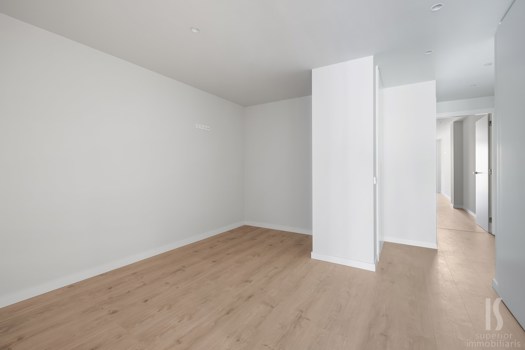 Piso en alquiler de 2 habitaciones en Escaldes-Engordany con terraza y parking