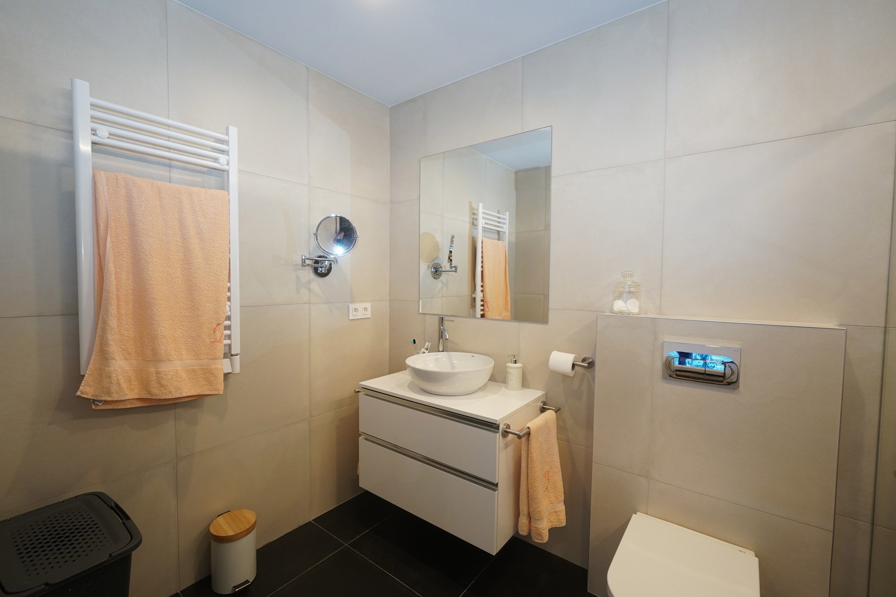 Piso en alquiler de 3 habitaciones en Andorra la Vella con terraza y parking