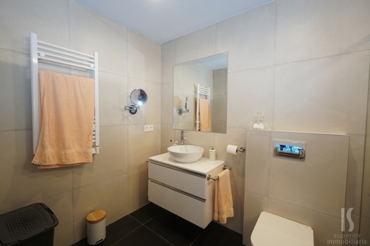 Piso en alquiler de 3 habitaciones en Andorra la Vella con terraza y parking