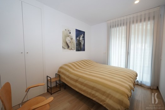 Piso en alquiler de 3 habitaciones en Andorra la Vella con terraza y parking