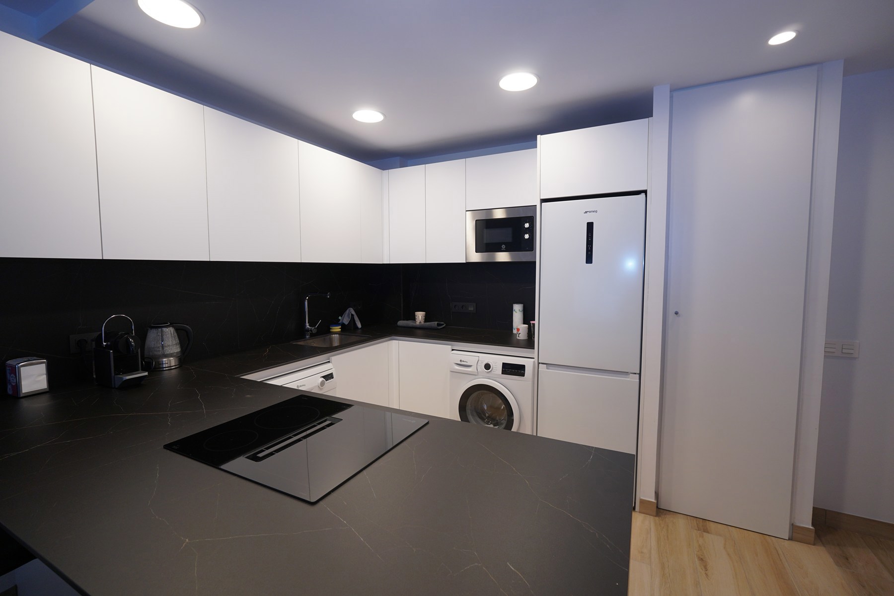 Piso en alquiler de 3 habitaciones en Andorra la Vella con terraza y parking