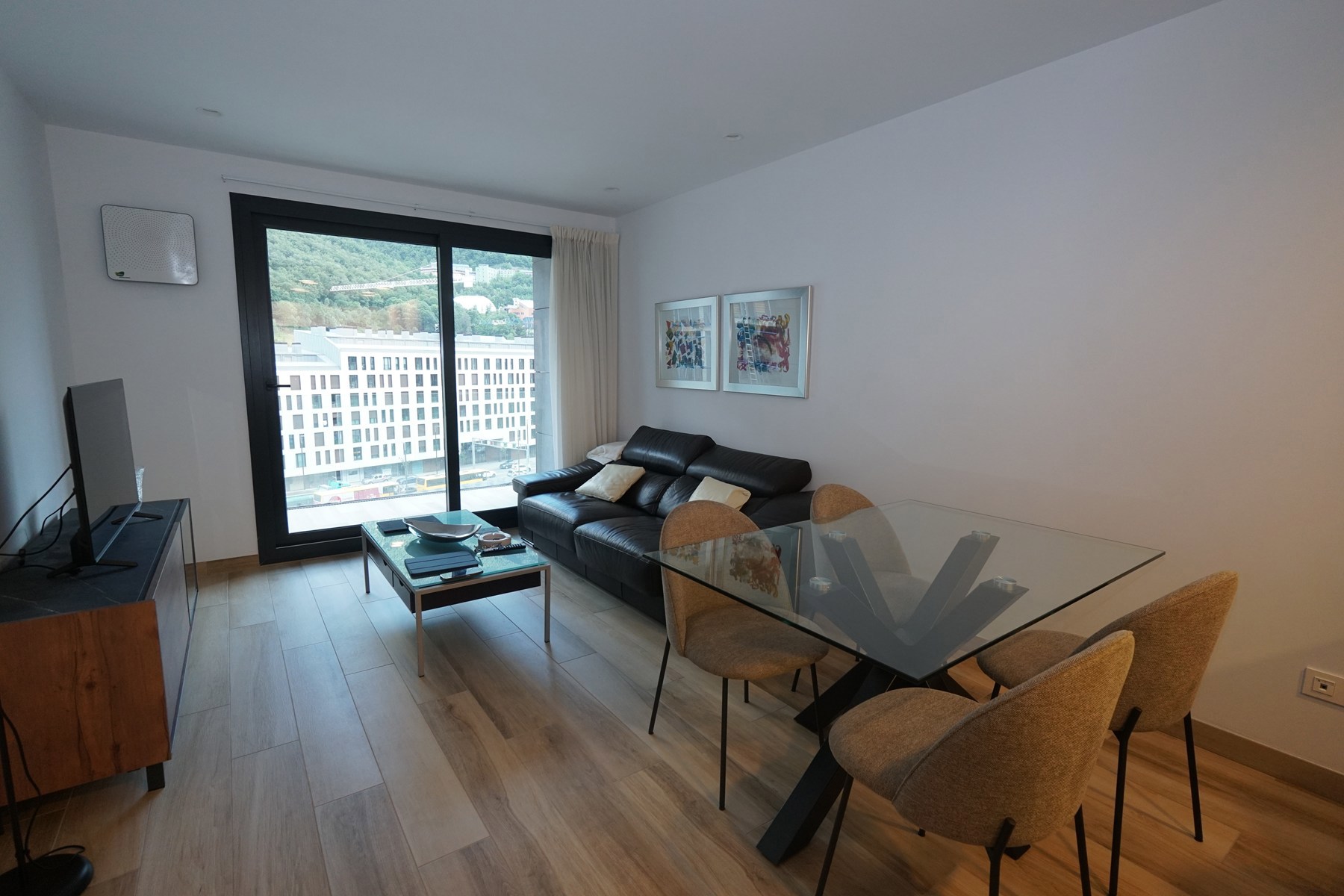 Piso en alquiler de 3 habitaciones en Andorra la Vella con terraza y parking