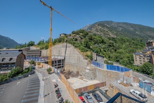 Piso en alquiler de 3 habitaciones en Escaldes-Engordany con terraza y parking