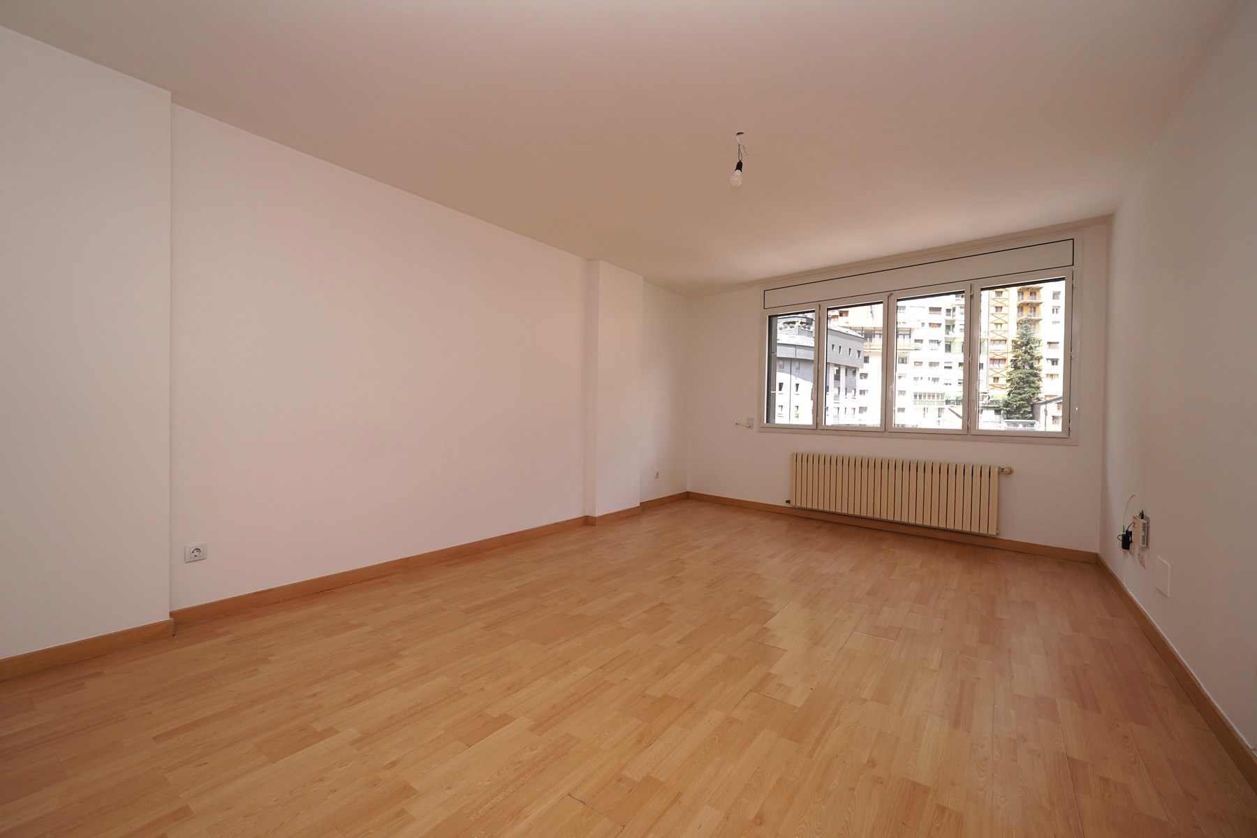 Pis de lloguer a Andorra la Vella, 2 habitacions, 65 metres