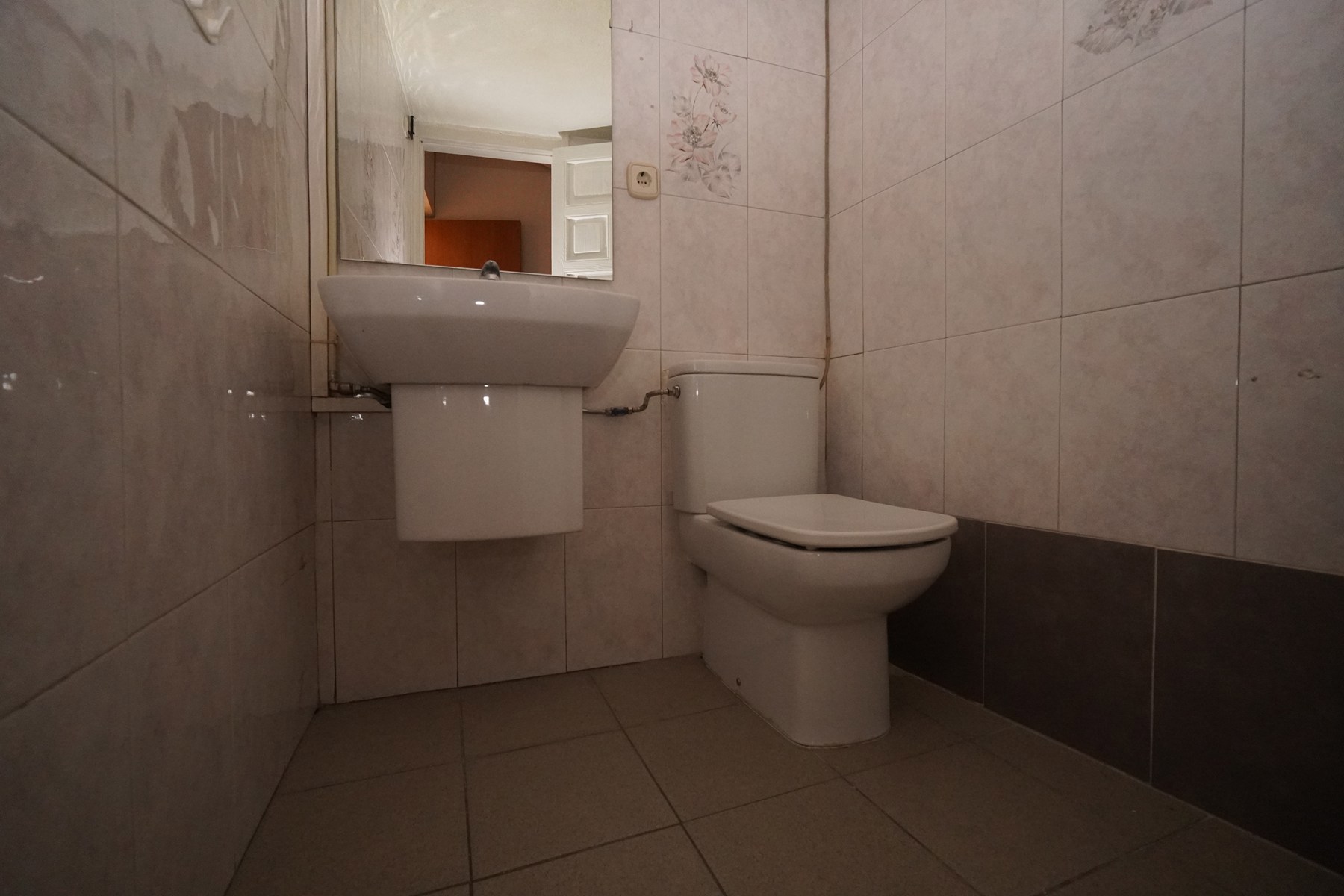 Local comercial de alquiler en Escaldes Engordany, 40 metros