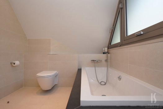 Appartement dernier étage à location avec 6 chambres en Andorra la Vella avec terrasse et parking