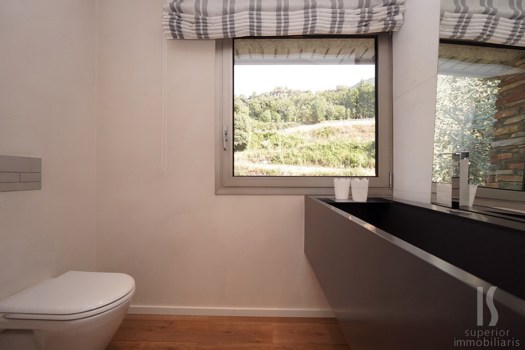 Appartement dernier étage à location avec 6 chambres en Andorra la Vella avec terrasse et parking