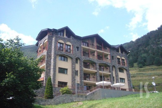 Edifici en venda a Arinsal (La Massana) amb parking