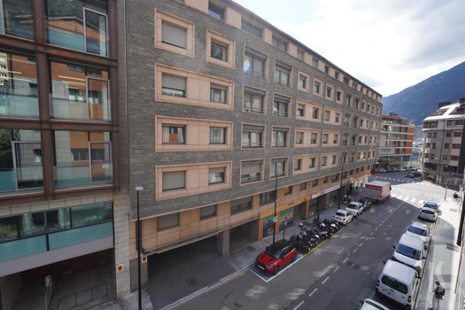 Piso en alquiler de 3 habitaciones en Andorra la Vella