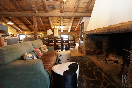 Maison rustique à location avec 3 chambres en Escaldes-Engordany