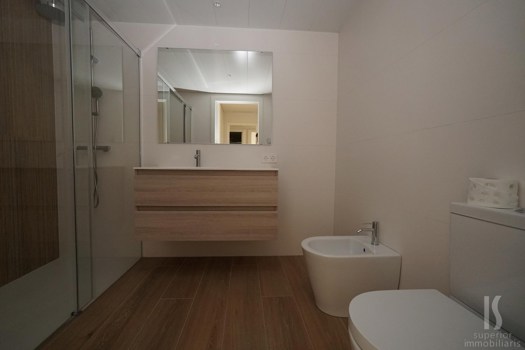 Piso en alquiler de 3 habitaciones en Escaldes-Engordany con terraza y parking