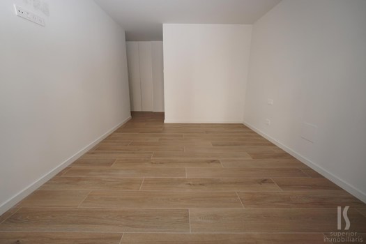 Piso en alquiler de 3 habitaciones en Escaldes-Engordany con terraza y parking