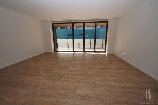 Piso en alquiler de 3 habitaciones en Escaldes-Engordany con terraza y parking