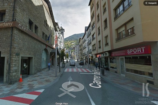 Dúplex en alquiler de 3 habitaciones en Escaldes-Engordany con terraza