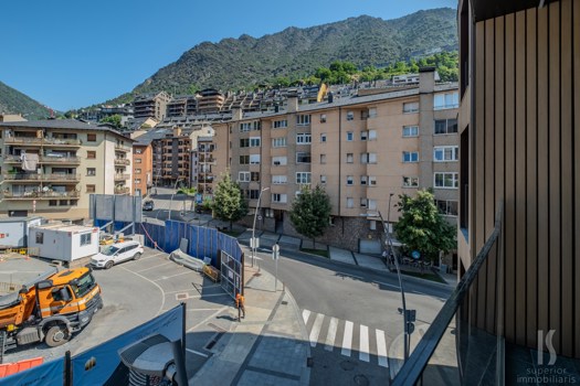 Piso en alquiler de 1 habitación en Escaldes-Engordany con terraza y parking