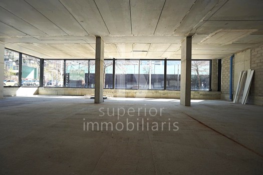 Local à location en Escaldes-Engordany