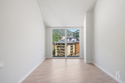 Ático en alquiler de 3 habitaciones en Escaldes-Engordany con terraza y parking