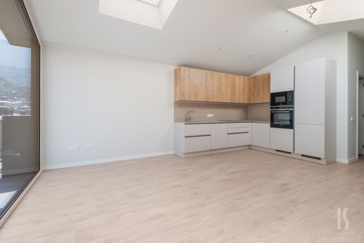 Ático en alquiler de 3 habitaciones en Escaldes-Engordany con terraza y parking