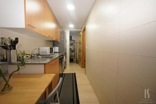 Piso en venta de 2 habitaciones en Encamp con parking