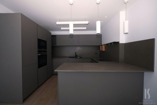 Apartment for rent with 3 bedrooms in Escaldes-Engordany with terrace and parking