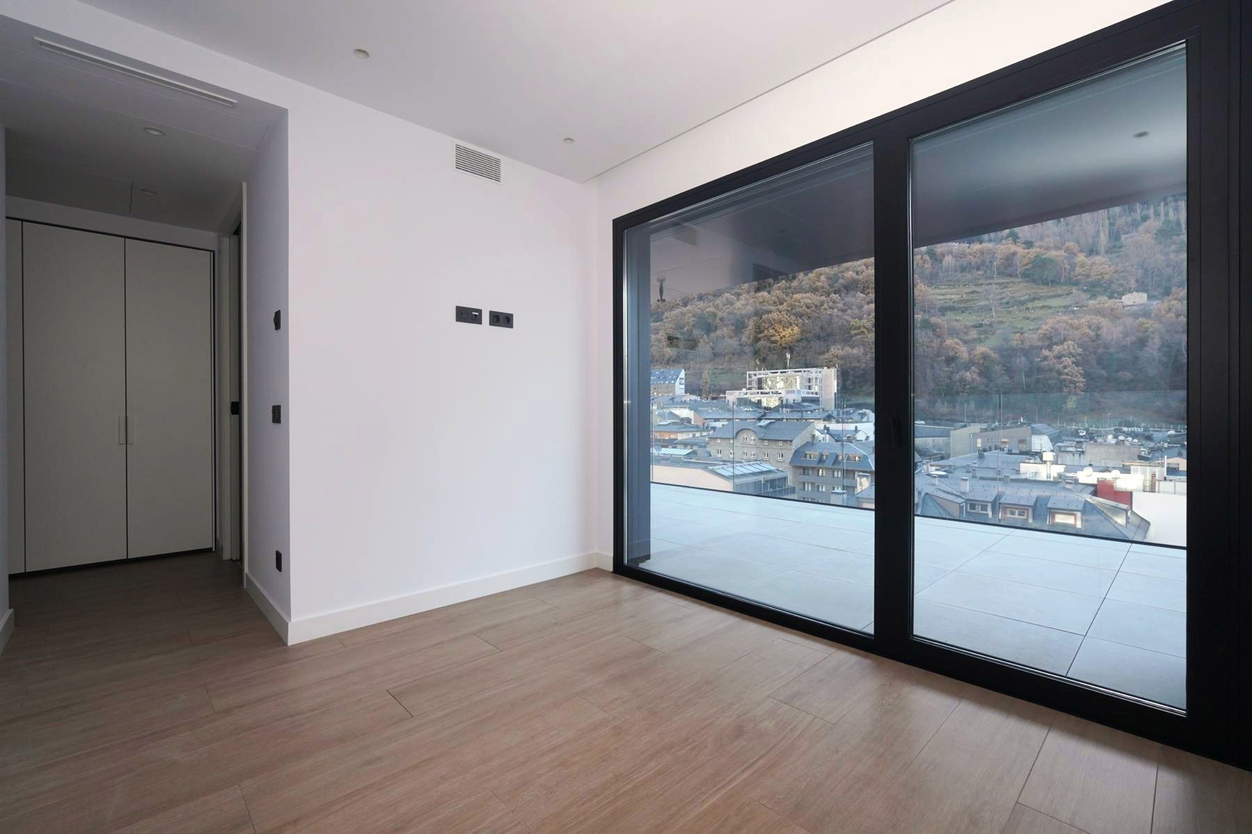 Piso en alquiler de 3 habitaciones en Escaldes-Engordany con terraza y parking