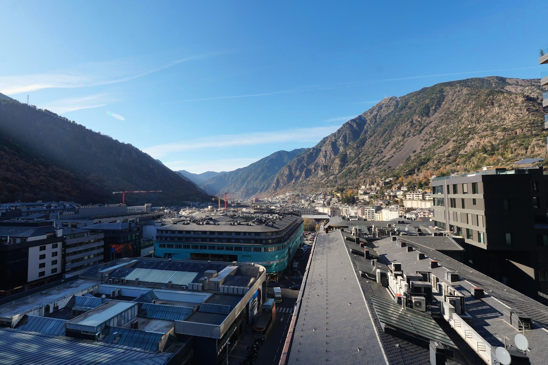 Piso en alquiler de 3 habitaciones en Escaldes-Engordany con terraza y parking