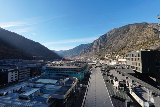 Apartment for rent with 3 bedrooms in Escaldes-Engordany with terrace and parking