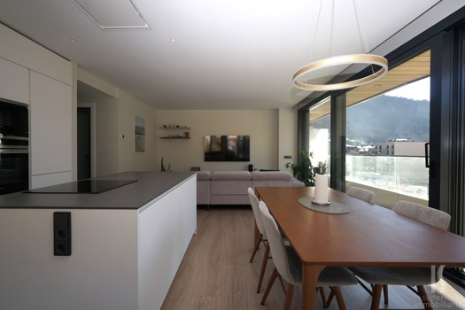 Piso en venta de 3 habitaciones en Escaldes-Engordany con terraza y parking