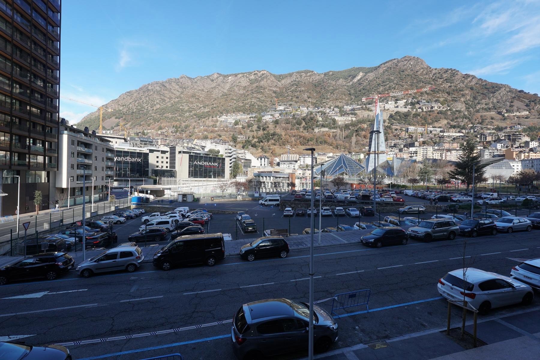 Despatx de lloguer a Escaldes Engordany, 63 metres