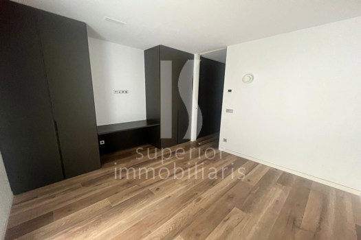 Apartament en lloguer de 3 habitacions a Andorra la Vella amb terrassa i parking