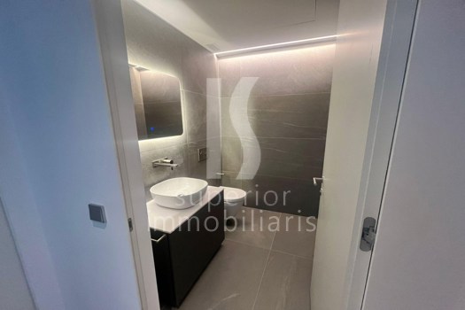 Apartament en lloguer de 3 habitacions a Andorra la Vella amb terrassa i parking