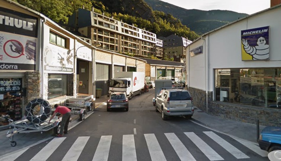 Nau Industrial de lloguer a Andorra la Vella, 90 metres