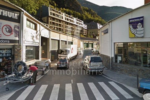 Entrepôt à location en Andorra la Vella