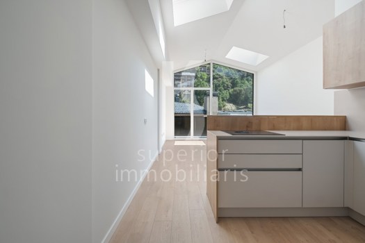 Appartement à location avec 2 chambres en Escaldes-Engordany avec terrasse et parking