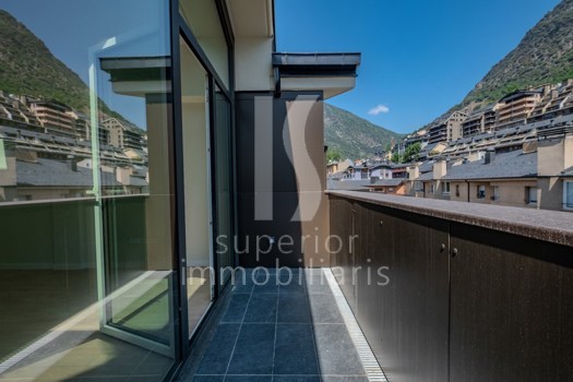 Appartement à location avec 2 chambres en Escaldes-Engordany avec terrasse et parking