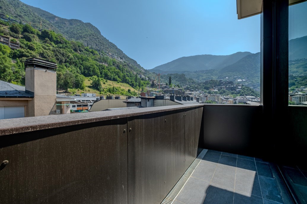 Apartament en lloguer de 2 habitacions a Escaldes-Engordany amb terrassa i parking