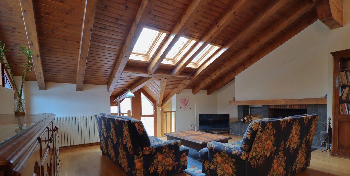 Dúplex en venda de 3 habitacions a Ordino amb parking