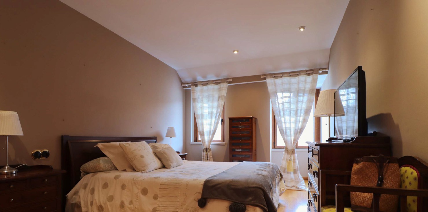 Dúplex en venda de 3 habitacions a Ordino amb parking