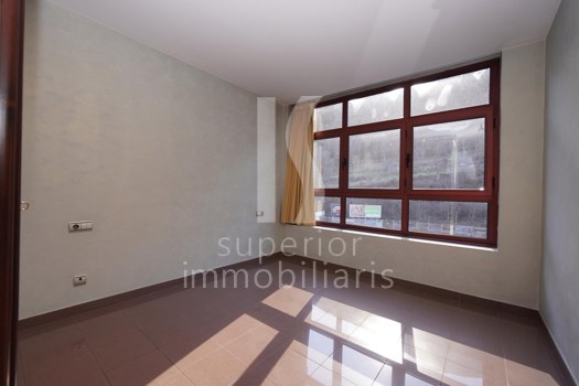 Apartament en lloguer de 3 habitacions a Andorra la Vella amb parking