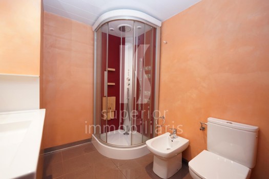 Apartament en lloguer de 3 habitacions a Andorra la Vella amb parking