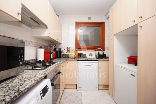 Piso en venta de 2 habitaciones en Encamp con terraza y parking