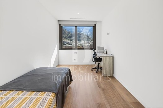 Piso en venta de 3 habitaciones en Escaldes-Engordany con terraza y parking