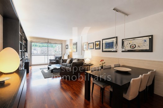 Piso en venta de 3 habitaciones en Andorra la Vella con terraza y parking