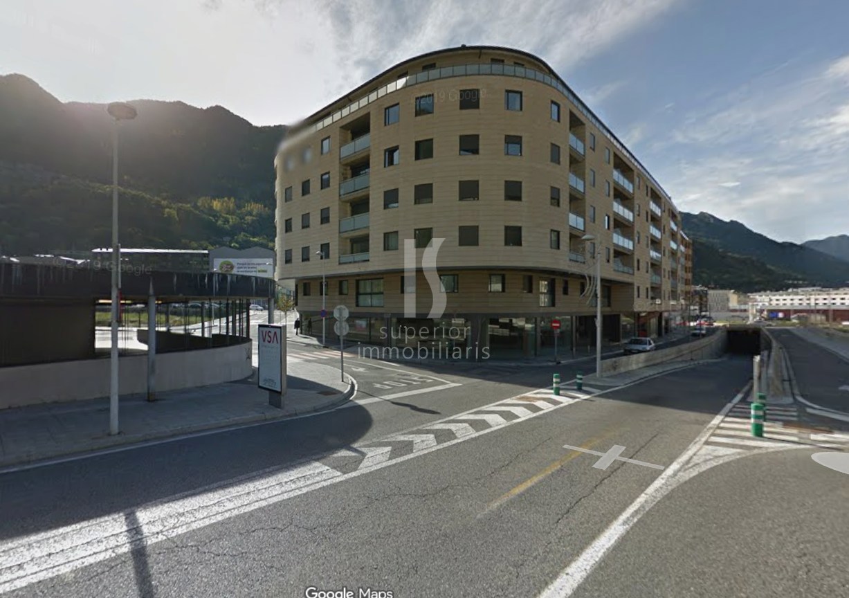 Local comercial en venda a Escaldes Engordany, 400 metres