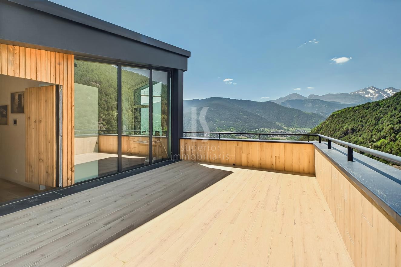 Casa en venta de 4 habitaciones en Anyós (La Massana) con terraza y parking